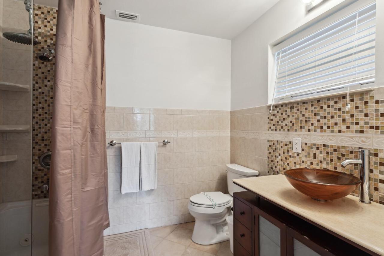 Chic Fort Lauderdale House With Private Pool 外观 照片